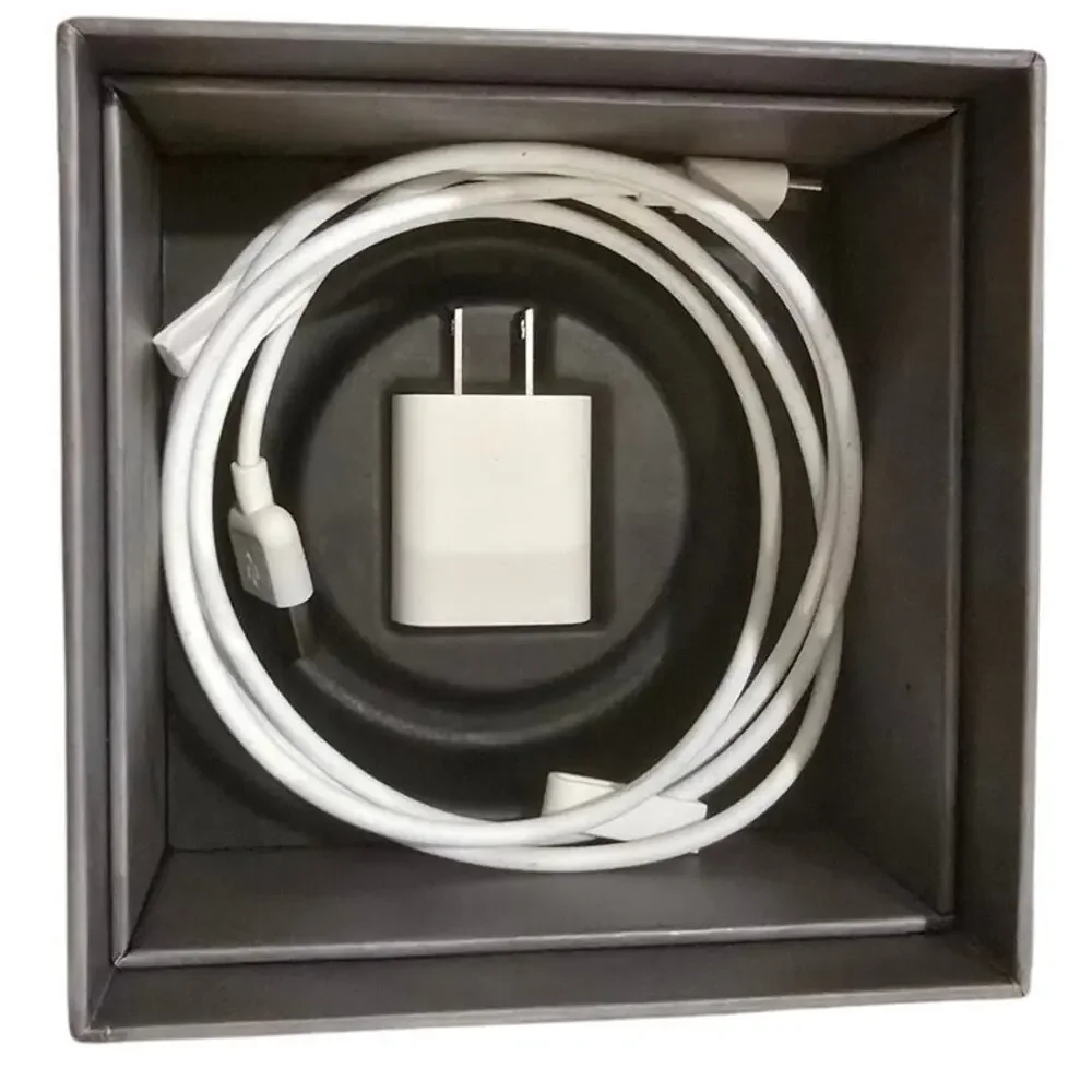 VITRUVI White Stone Oil Air Diffuser New in Box